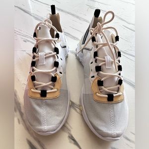 NIKE React Element 55, NEW with Box!!
